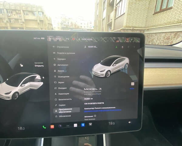 Білий Тесла Модель 3, об'ємом двигуна 0 л та пробігом 62 тис. км за 22000 $, фото 41 на Automoto.ua