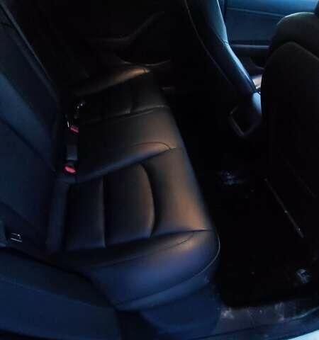 Білий Тесла Модель 3, об'ємом двигуна 0 л та пробігом 48 тис. км за 16900 $, фото 2 на Automoto.ua