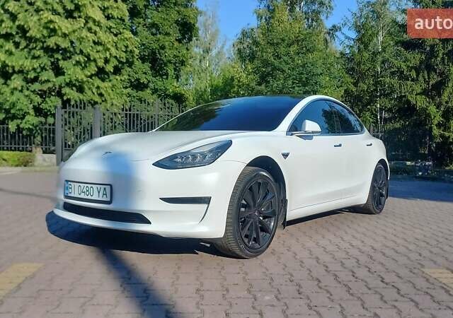 Белый Тесла Модель 3, объемом двигателя 0 л и пробегом 156 тыс. км за 14900 $, фото 7 на Automoto.ua