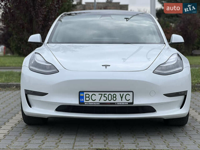 Белый Тесла Модель 3, объемом двигателя 0 л и пробегом 92 тыс. км за 19950 $, фото 4 на Automoto.ua