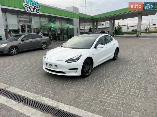 Білий Тесла Модель 3, об'ємом двигуна 0 л та пробігом 107 тис. км за 17500 $, фото 2 на Automoto.ua