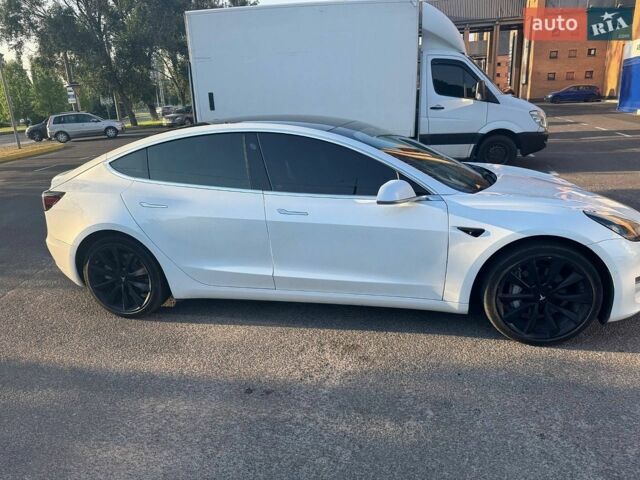 Білий Тесла Модель 3, об'ємом двигуна 0 л та пробігом 120 тис. км за 17500 $, фото 12 на Automoto.ua