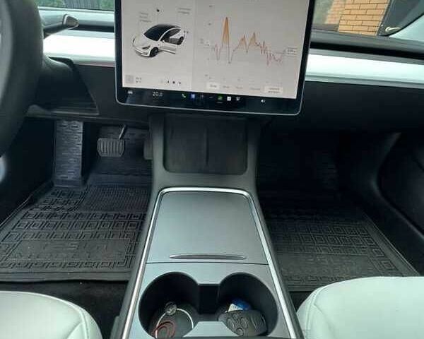 Білий Тесла Модель 3, об'ємом двигуна 0 л та пробігом 140 тис. км за 13596 $, фото 1 на Automoto.ua