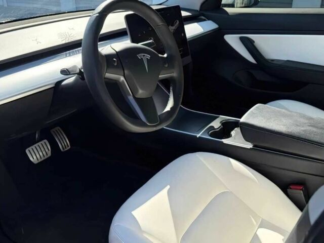 Білий Тесла Модель 3, об'ємом двигуна 0 л та пробігом 28 тис. км за 7895 $, фото 8 на Automoto.ua