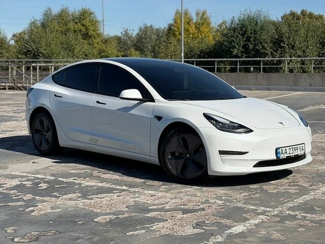 Белый Тесла Модель 3, объемом двигателя 0 л и пробегом 33 тыс. км за 18500 $, фото 27 на Automoto.ua