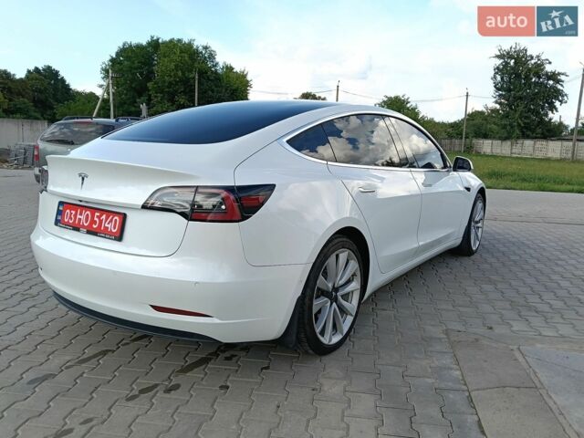 Белый Тесла Модель 3, объемом двигателя 0 л и пробегом 233 тыс. км за 15000 $, фото 3 на Automoto.ua