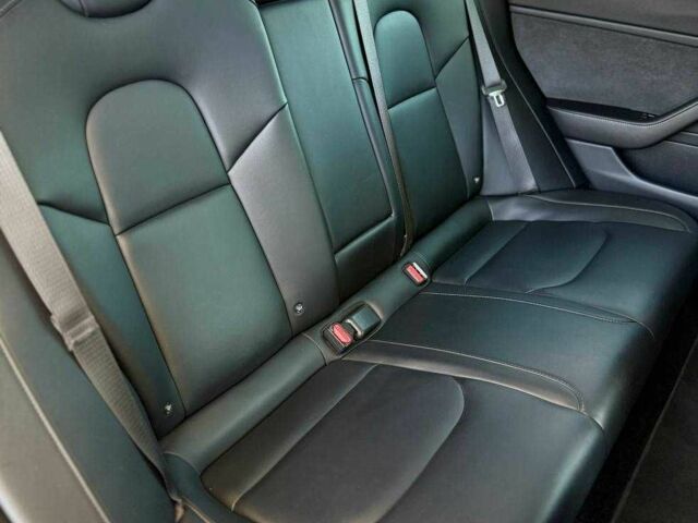 Белый Тесла Модель 3, объемом двигателя 0 л и пробегом 77 тыс. км за 21499 $, фото 21 на Automoto.ua