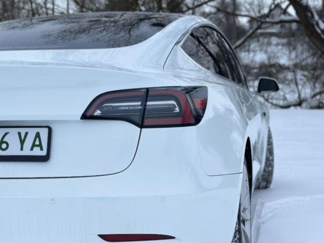 Белый Тесла Модель 3, объемом двигателя 0 л и пробегом 60 тыс. км за 17200 $, фото 9 на Automoto.ua