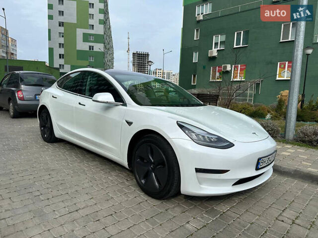 Белый Тесла Модель 3, объемом двигателя 0 л и пробегом 55 тыс. км за 18200 $, фото 10 на Automoto.ua