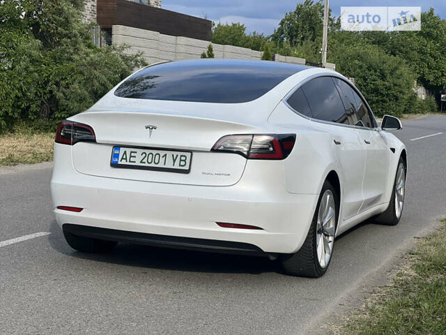 Білий Тесла Модель 3, об'ємом двигуна 0 л та пробігом 100 тис. км за 23700 $, фото 40 на Automoto.ua