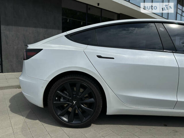 Білий Тесла Модель 3, об'ємом двигуна 0 л та пробігом 140 тис. км за 19500 $, фото 7 на Automoto.ua