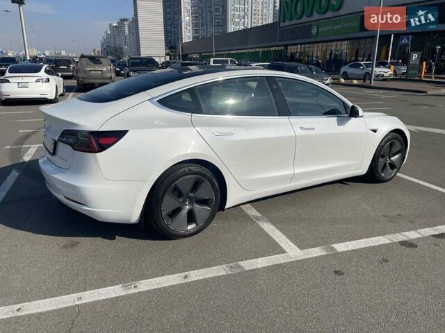 Білий Тесла Модель 3, об'ємом двигуна 0 л та пробігом 105 тис. км за 17200 $, фото 10 на Automoto.ua