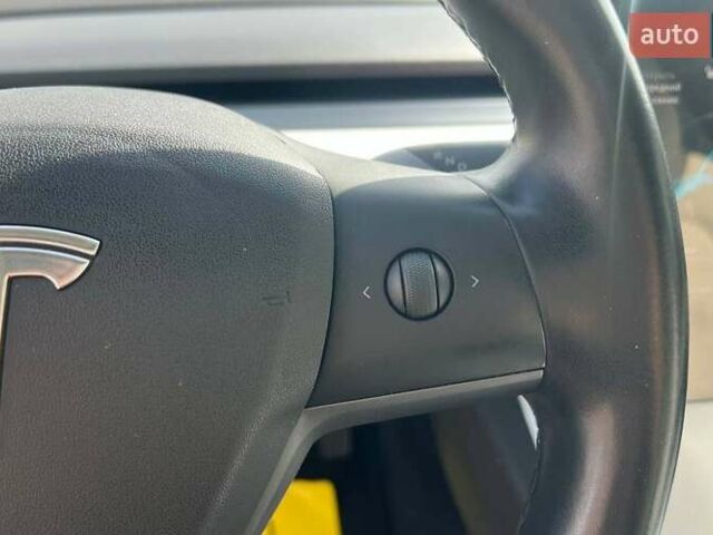 Білий Тесла Модель 3, об'ємом двигуна 0 л та пробігом 89 тис. км за 16900 $, фото 11 на Automoto.ua