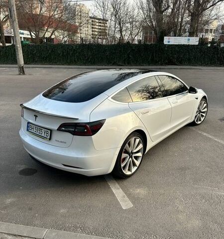 Білий Тесла Модель 3, об'ємом двигуна 0 л та пробігом 158 тис. км за 20000 $, фото 17 на Automoto.ua