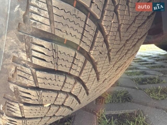 Белый Тесла Модель 3, объемом двигателя 0 л и пробегом 100 тыс. км за 13900 $, фото 13 на Automoto.ua