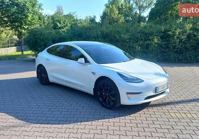 Белый Тесла Модель 3, объемом двигателя 0 л и пробегом 156 тыс. км за 14900 $, фото 5 на Automoto.ua