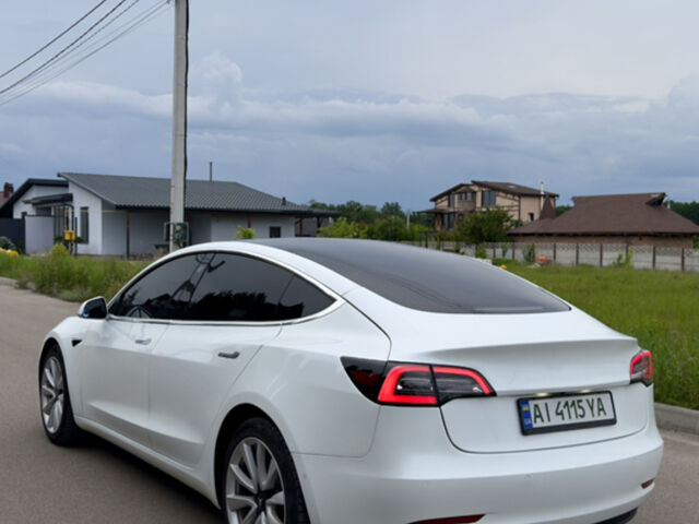 Белый Тесла Модель 3, объемом двигателя 0 л и пробегом 125 тыс. км за 17600 $, фото 2 на Automoto.ua