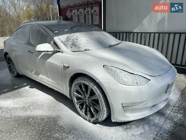 Белый Тесла Модель 3, объемом двигателя 0 л и пробегом 83 тыс. км за 12000 $, фото 1 на Automoto.ua