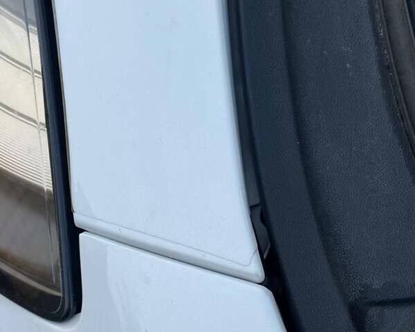 Білий Тесла Модель 3, об'ємом двигуна 0 л та пробігом 183 тис. км за 332 $, фото 5 на Automoto.ua