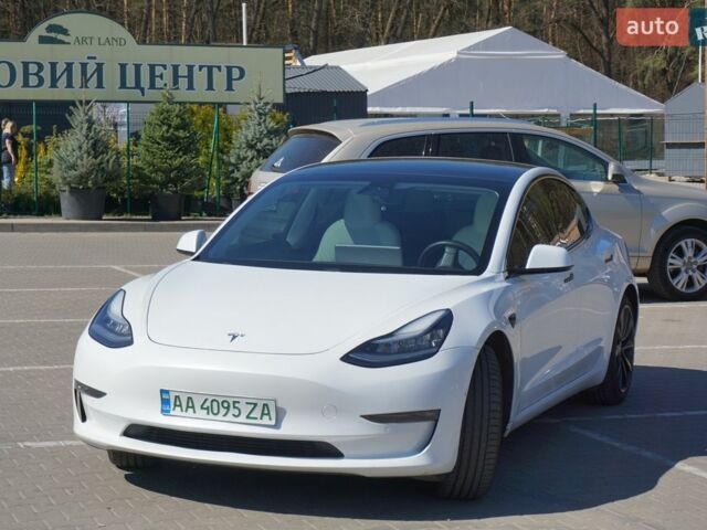 Білий Тесла Модель 3, об'ємом двигуна 0 л та пробігом 122 тис. км за 15800 $, фото 9 на Automoto.ua