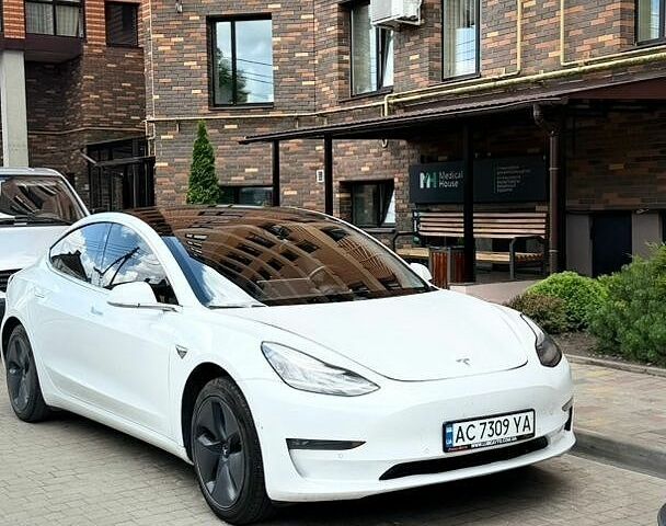 Білий Тесла Модель 3, об'ємом двигуна 0 л та пробігом 172 тис. км за 13500 $, фото 2 на Automoto.ua