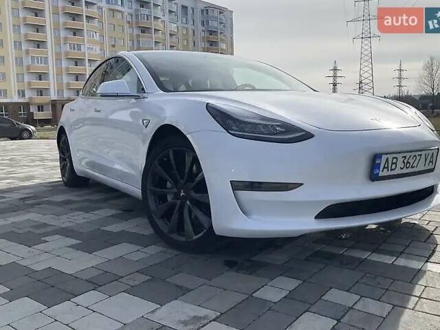 Белый Тесла Модель 3, объемом двигателя 0 л и пробегом 90 тыс. км за 21700 $, фото 13 на Automoto.ua
