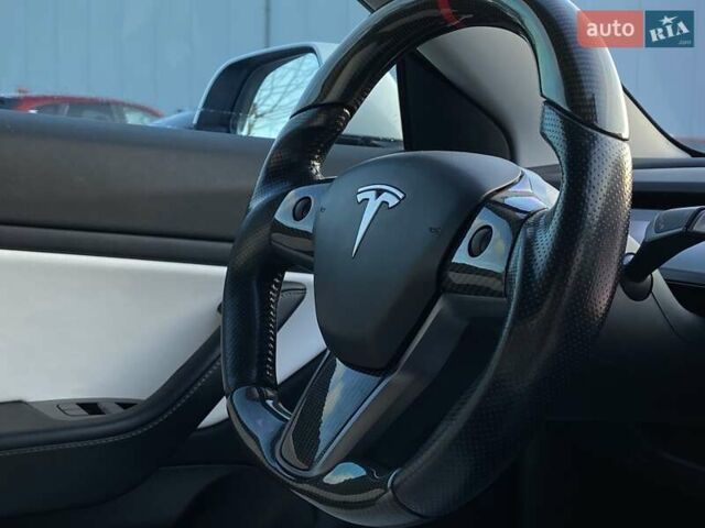 Белый Тесла Модель 3, объемом двигателя 0 л и пробегом 85 тыс. км за 18000 $, фото 21 на Automoto.ua