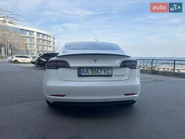 Білий Тесла Модель 3, об'ємом двигуна 0 л та пробігом 139 тис. км за 18600 $, фото 10 на Automoto.ua