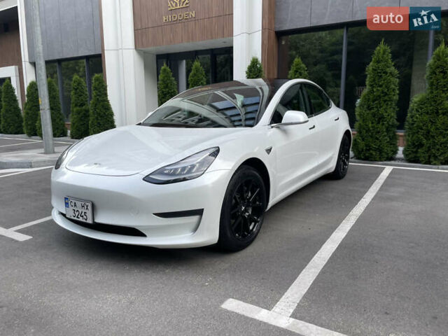 Белый Тесла Модель 3, объемом двигателя 0 л и пробегом 54 тыс. км за 16900 $, фото 8 на Automoto.ua