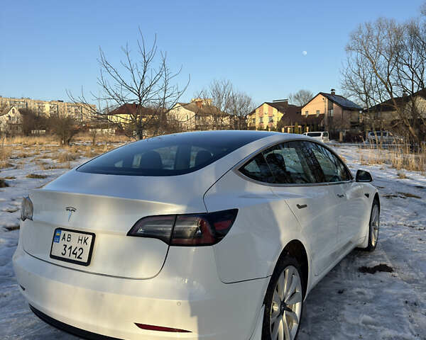 Белый Тесла Модель 3, объемом двигателя 0 л и пробегом 95 тыс. км за 15000 $, фото 7 на Automoto.ua