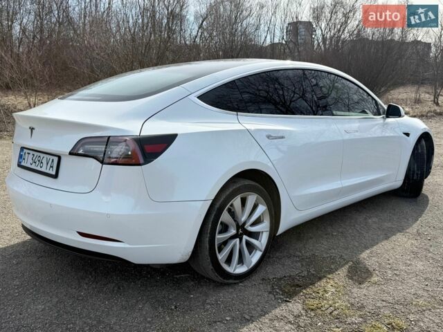 Білий Тесла Модель 3, об'ємом двигуна 0 л та пробігом 78 тис. км за 16600 $, фото 5 на Automoto.ua