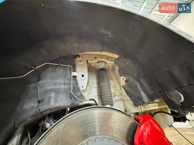 Білий Тесла Модель 3, об'ємом двигуна 0 л та пробігом 70 тис. км за 22500 $, фото 29 на Automoto.ua