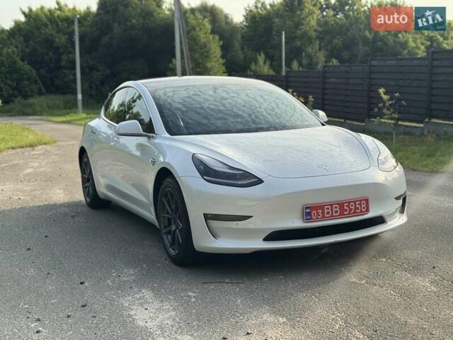 Белый Тесла Модель 3, объемом двигателя 0 л и пробегом 60 тыс. км за 17900 $, фото 23 на Automoto.ua