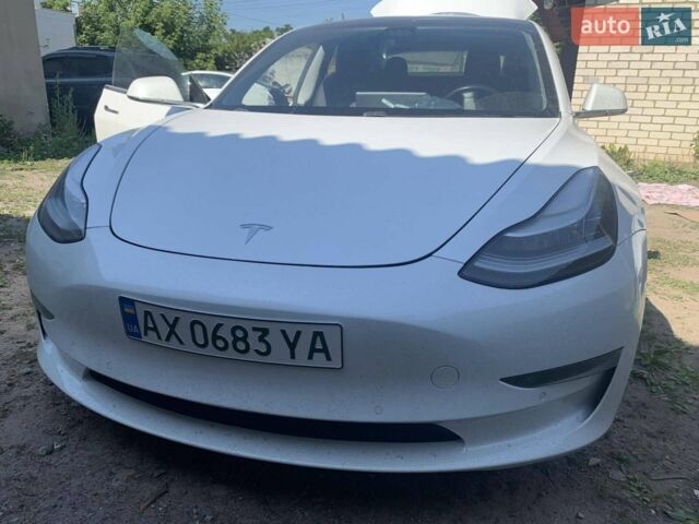 Белый Тесла Модель 3, объемом двигателя 0 л и пробегом 167 тыс. км за 25500 $, фото 8 на Automoto.ua