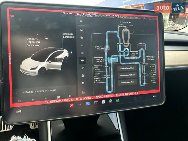 Білий Тесла Модель 3, об'ємом двигуна 0 л та пробігом 120 тис. км за 18900 $, фото 16 на Automoto.ua