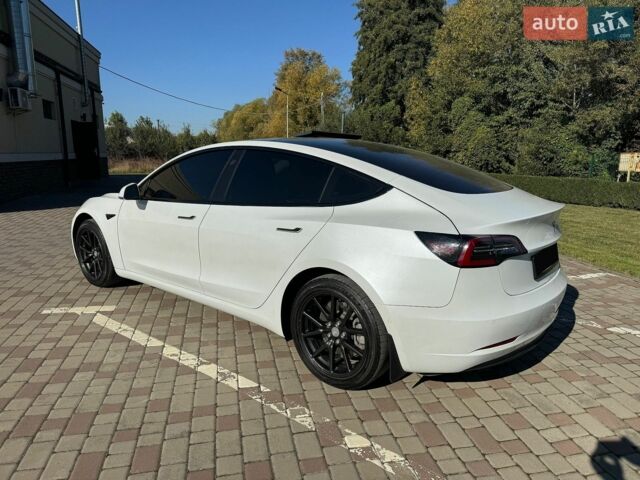 Белый Тесла Модель 3, объемом двигателя 0 л и пробегом 112 тыс. км за 16500 $, фото 12 на Automoto.ua