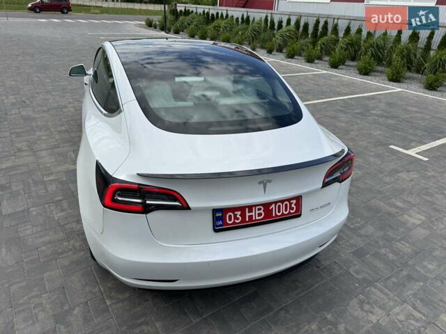 Белый Тесла Модель 3, объемом двигателя 0 л и пробегом 107 тыс. км за 19500 $, фото 19 на Automoto.ua