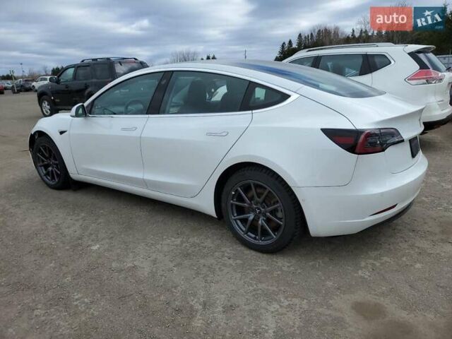 Білий Тесла Модель 3, об'ємом двигуна 0 л та пробігом 76 тис. км за 3000 $, фото 1 на Automoto.ua