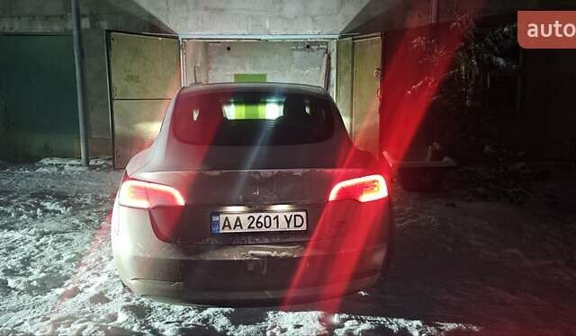 Белый Тесла Модель 3, объемом двигателя 0 л и пробегом 99 тыс. км за 16500 $, фото 3 на Automoto.ua