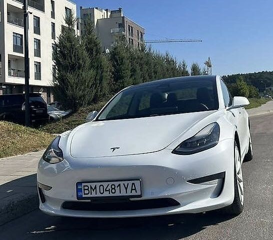 Білий Тесла Модель 3, об'ємом двигуна 0 л та пробігом 167 тис. км за 17000 $, фото 1 на Automoto.ua
