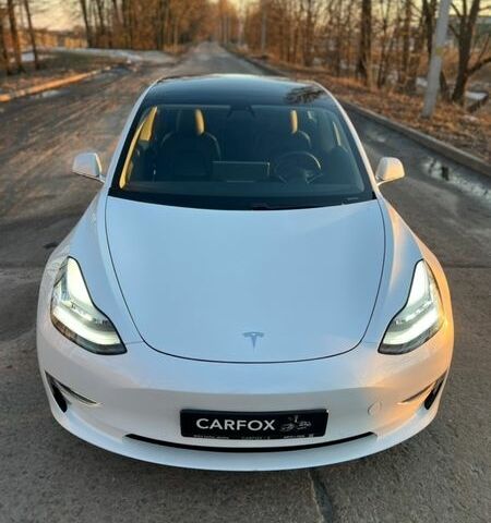 Белый Тесла Модель 3, объемом двигателя 0 л и пробегом 62 тыс. км за 22400 $, фото 25 на Automoto.ua