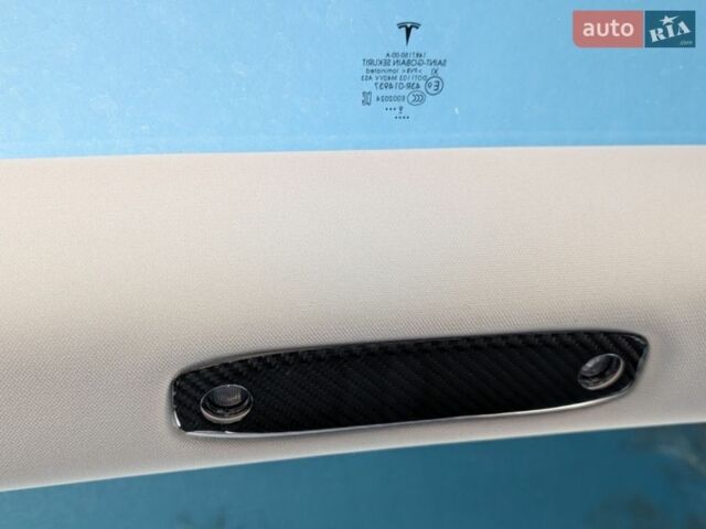 Білий Тесла Модель 3, об'ємом двигуна 0 л та пробігом 120 тис. км за 16980 $, фото 32 на Automoto.ua