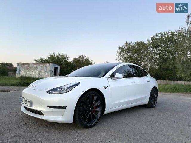 Белый Тесла Модель 3, объемом двигателя 0 л и пробегом 57 тыс. км за 21000 $, фото 21 на Automoto.ua