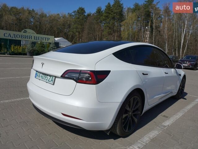 Білий Тесла Модель 3, об'ємом двигуна 0 л та пробігом 122 тис. км за 15800 $, фото 19 на Automoto.ua