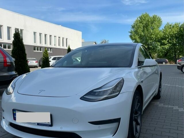 Білий Тесла Модель 3, об'ємом двигуна 0 л та пробігом 66 тис. км за 15900 $, фото 1 на Automoto.ua