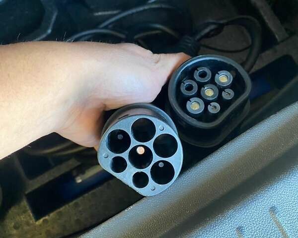 Белый Тесла Модель 3, объемом двигателя 0 л и пробегом 98 тыс. км за 18500 $, фото 6 на Automoto.ua