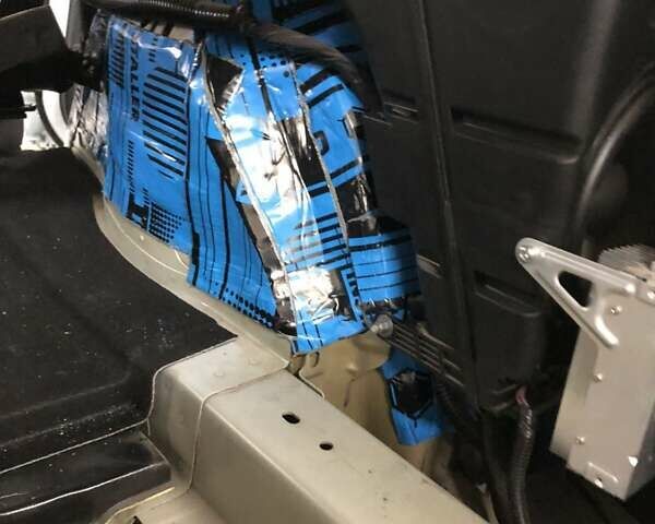 Белый Тесла Модель 3, объемом двигателя 0 л и пробегом 75 тыс. км за 25799 $, фото 30 на Automoto.ua