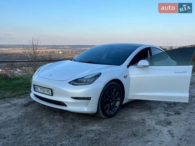 Белый Тесла Модель 3, объемом двигателя 0 л и пробегом 71 тыс. км за 19500 $, фото 4 на Automoto.ua