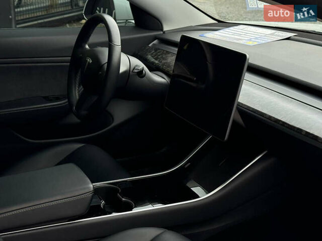 Белый Тесла Модель 3, объемом двигателя 0 л и пробегом 50 тыс. км за 16900 $, фото 9 на Automoto.ua