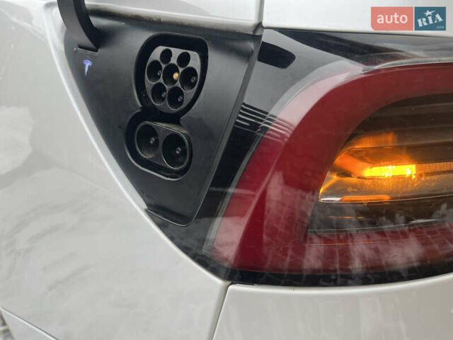 Белый Тесла Модель 3, объемом двигателя 0 л и пробегом 177 тыс. км за 17500 $, фото 17 на Automoto.ua